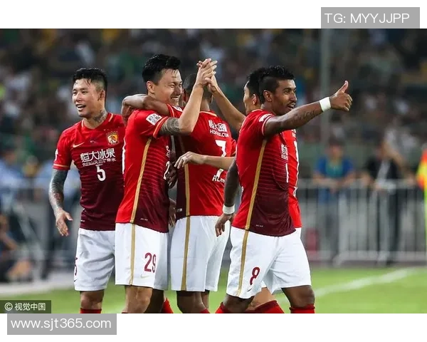 恒大与华夏幸福足协对决引发关注球迷期待精彩赛事展现球队实力